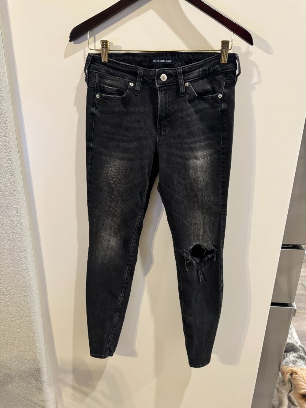 Calvin Klein Black Distressed Ripped Knee Skinny Denim Jeans Size 28x30